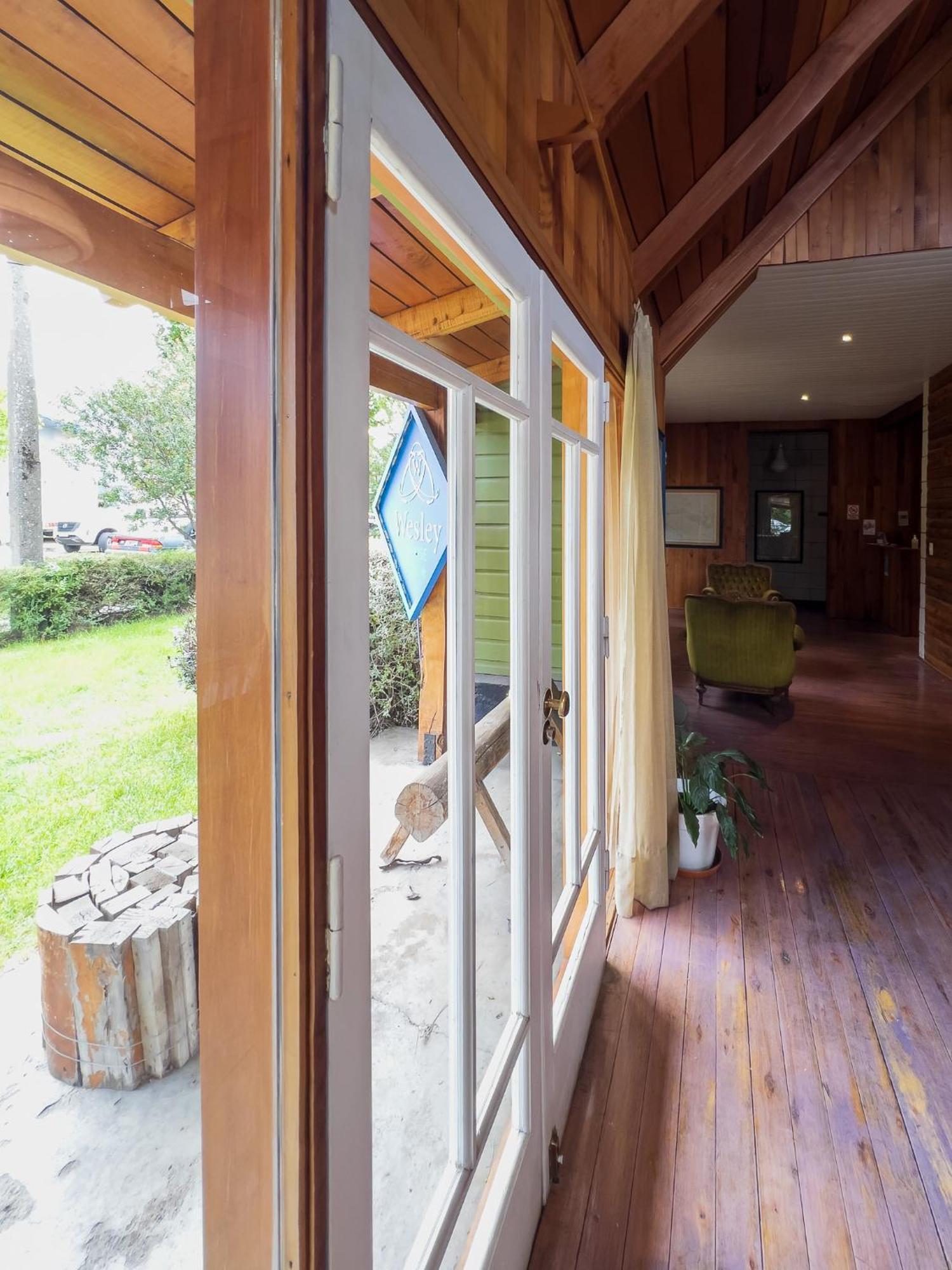 Wesley House Hosteria Boutique San Martín de los Andes Exterior foto